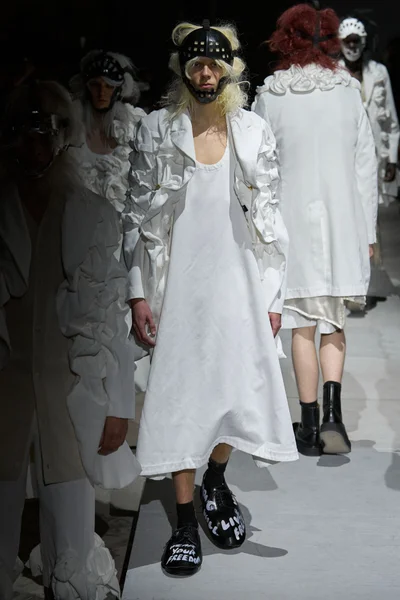 Look 39